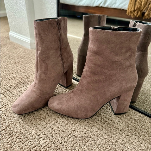 Taupe Suede High Heel Mid-Calf Boots (7.5) - Picture 2 of 3